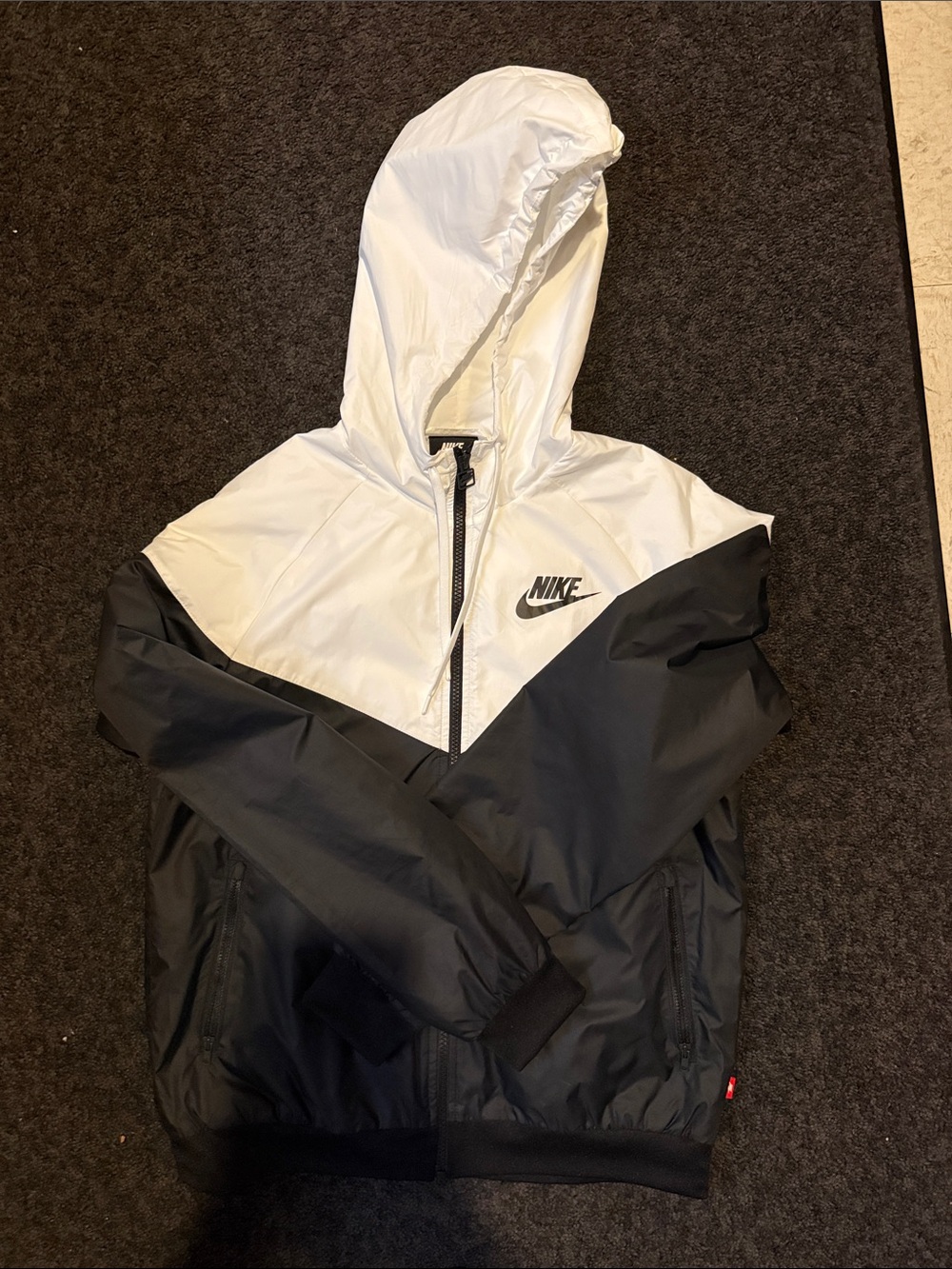 Nike Colorblocked Hooded Jacket in White and Black